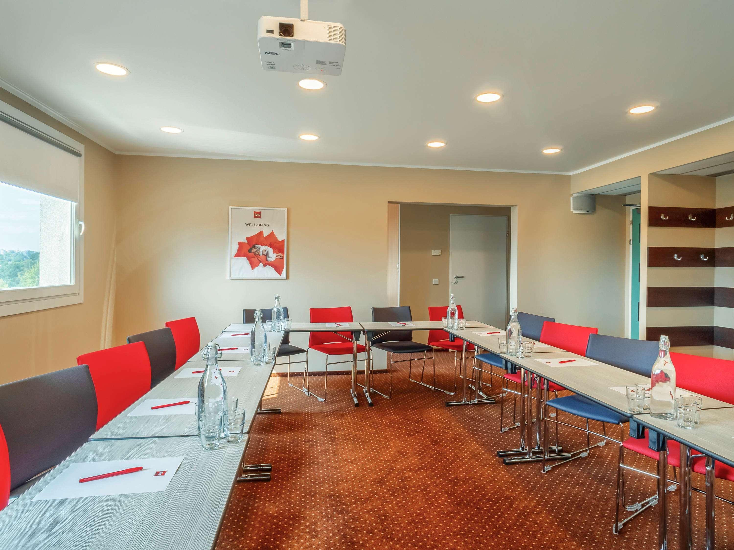 Ibis Ζεστοκόβα Εξωτερικό φωτογραφία